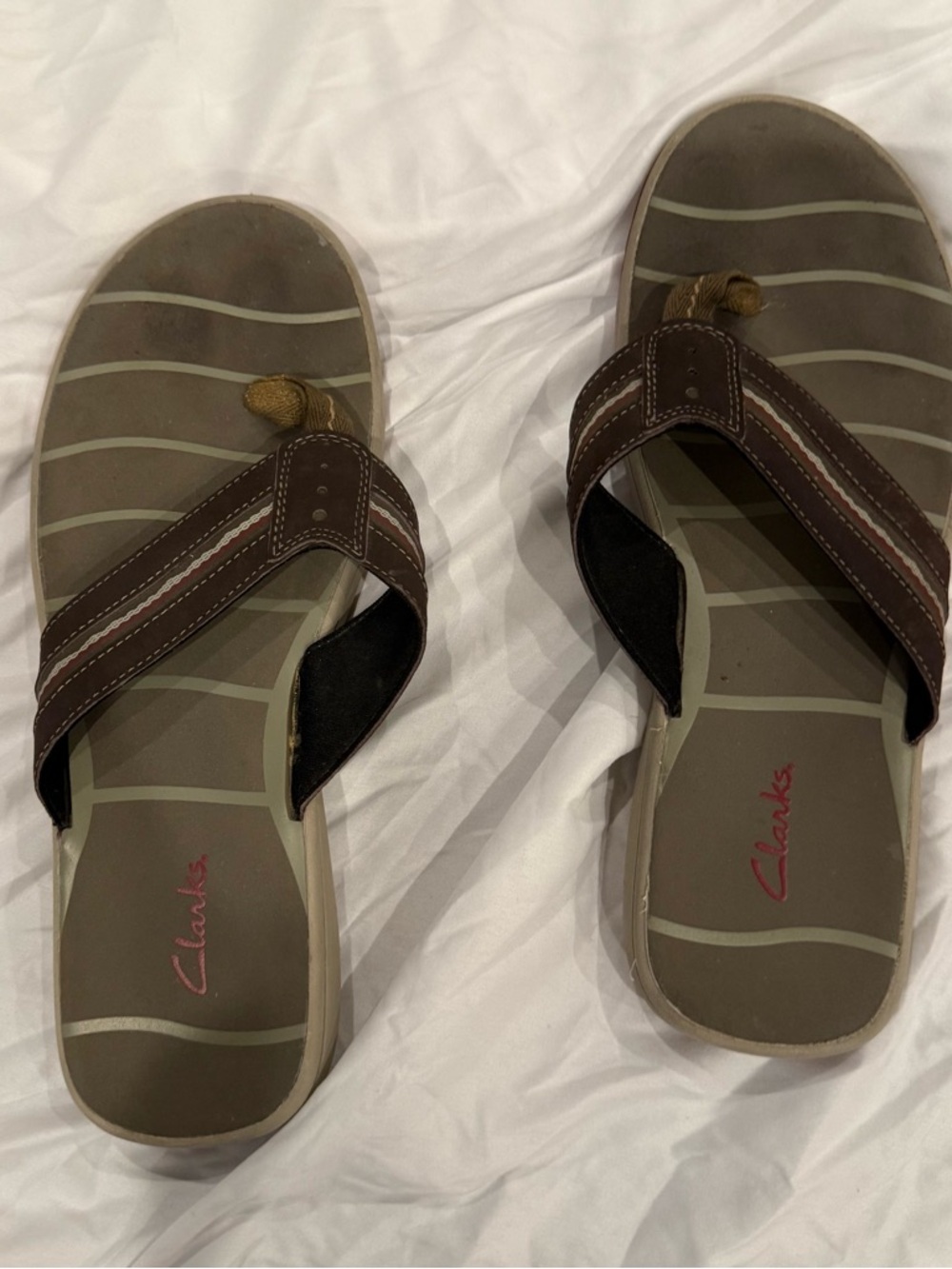 Clarks Brown Leather-Trim Men's Flip Sandals with Olive Footbed